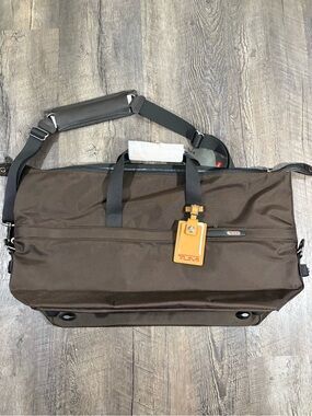 NEW | TUMI Expandable Travel Satchel Bag